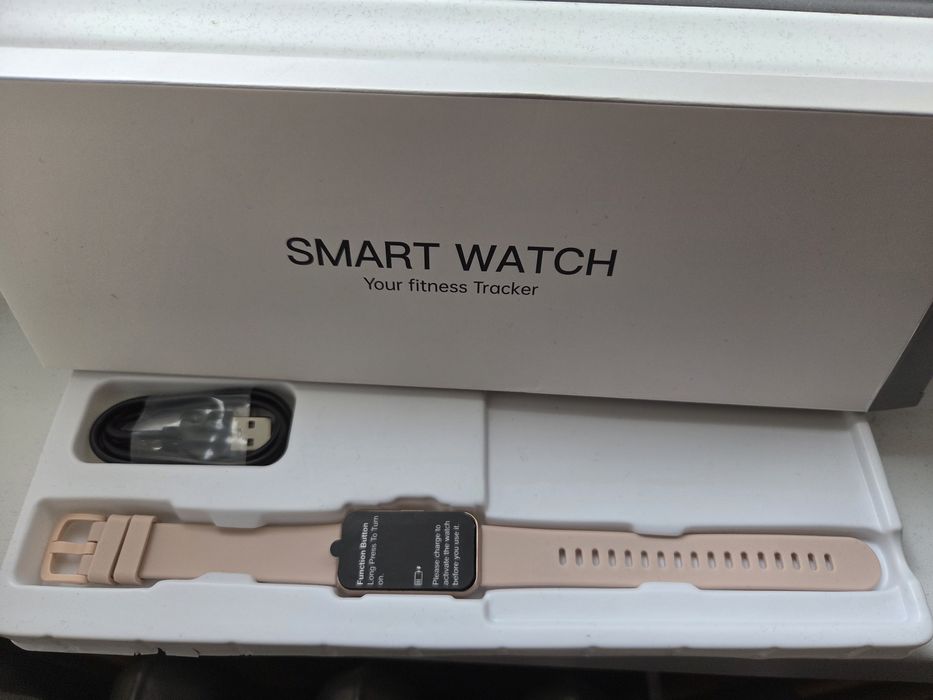 Смарт фитнес часовник