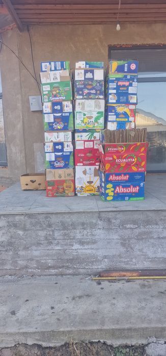Продам банановые коробки.
