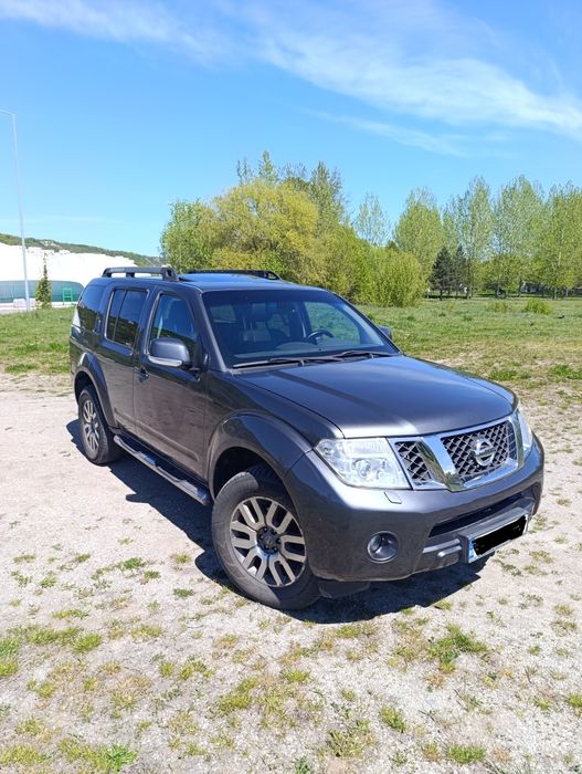 nissan pathfinder