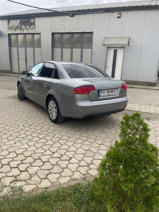 Audi A4 2.0 140 cp