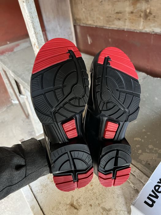 Vand pantofi protectie Uvex marimea 43