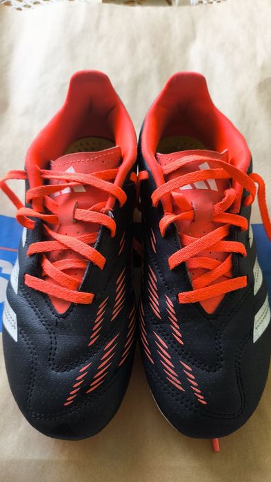 Детски бутонки Адидас