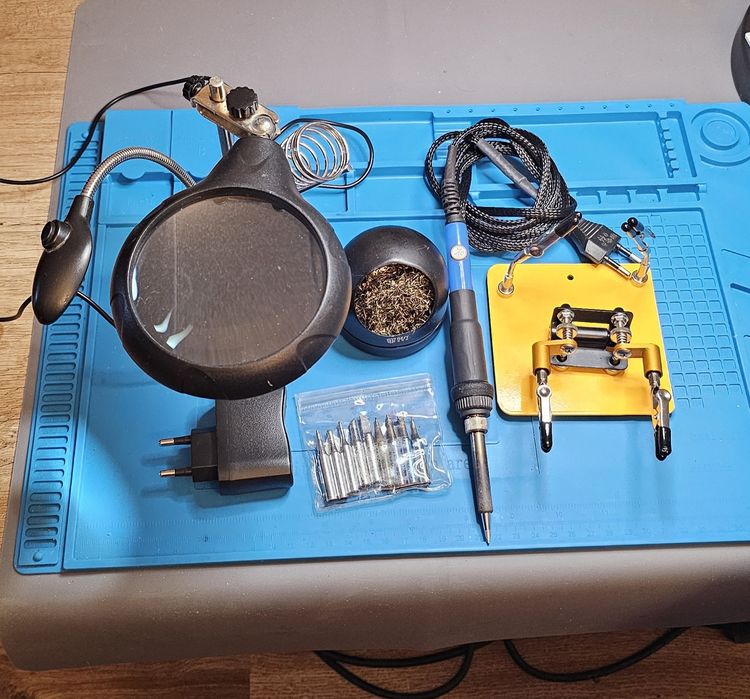 Set  lipit  electronica modificat gata de lucru