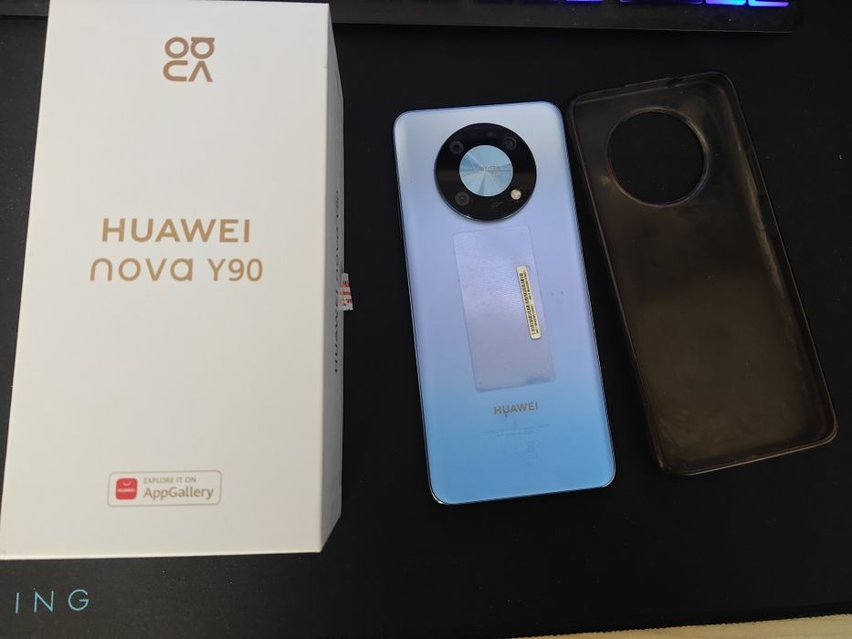 Huawei Nova Y90 Crystal Blue