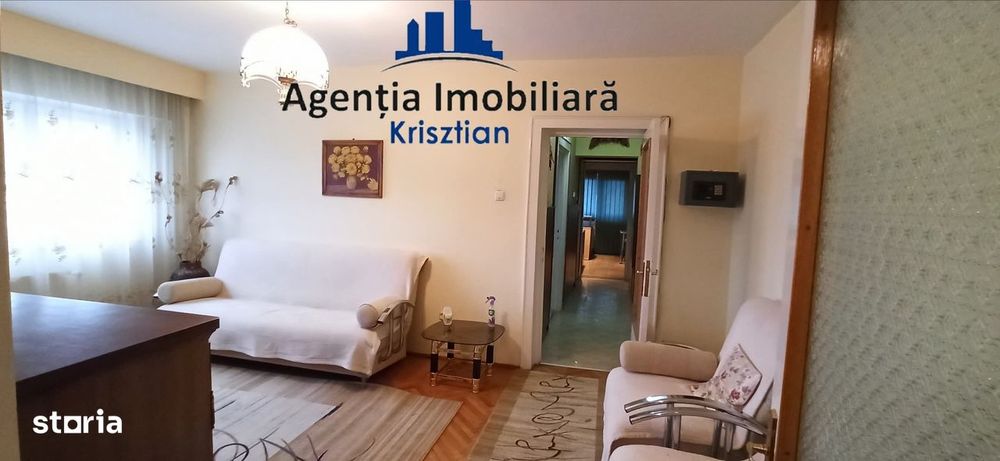 Apartament cu 4 camere de vânzare în Micro 16