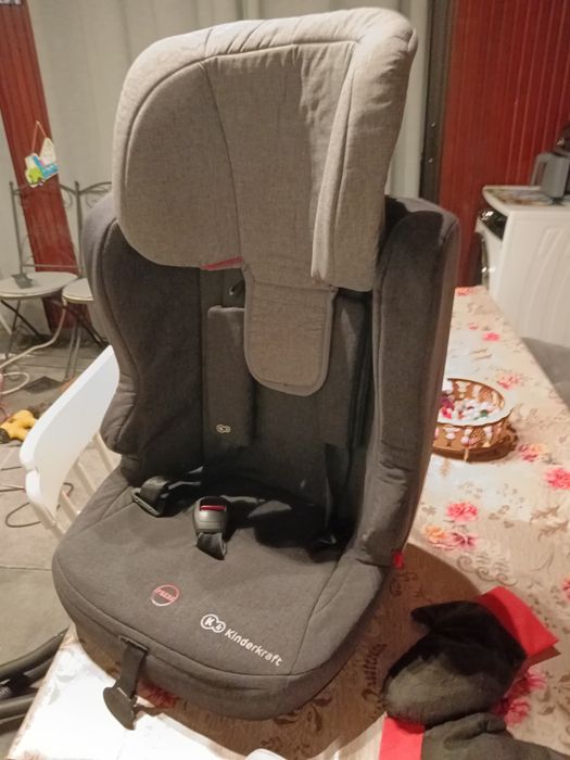 Vând scaun auto 9-36 kg