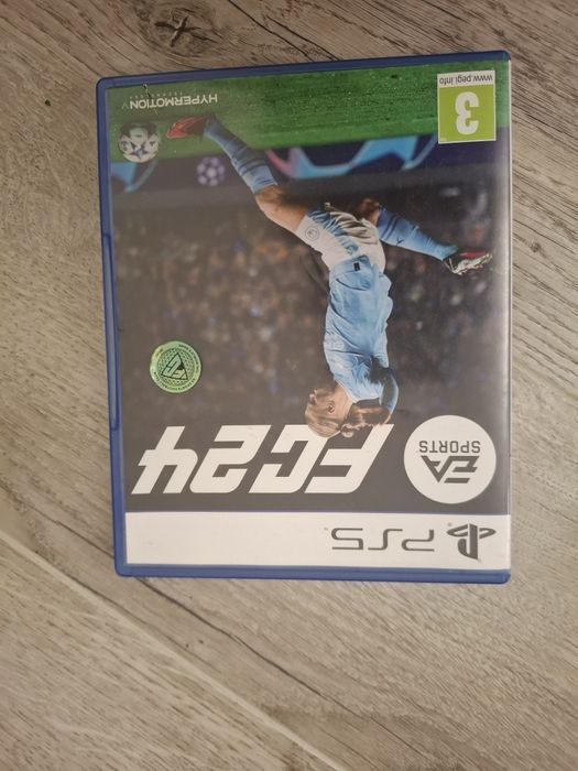 Продам пс5 (бу)   2 джойстика 4 дисковых игр