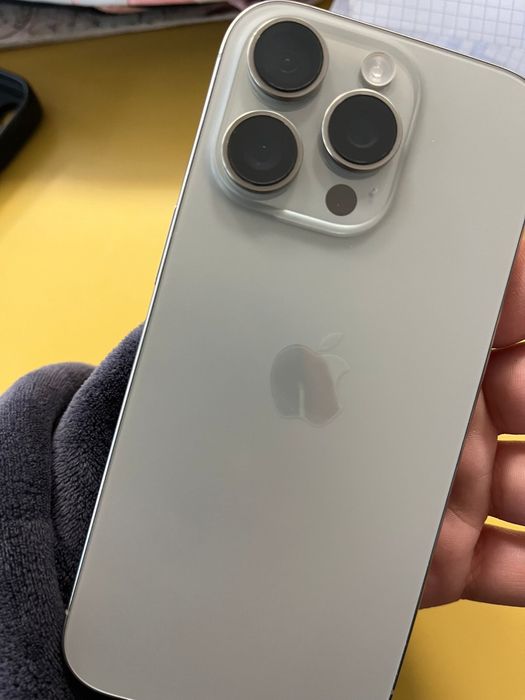Iphone 16 pro,ca nou,100% sanatate baterie,128 GB