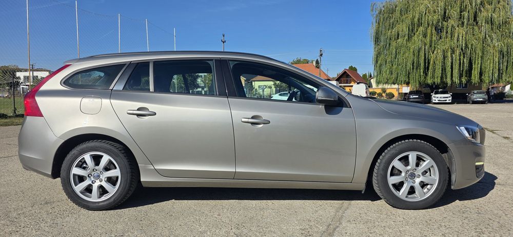 VOLVO V60 2014 — imagine 3