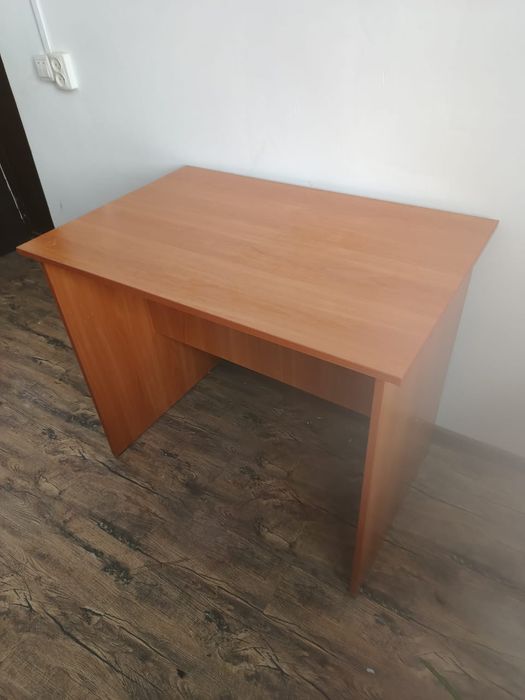 Стол, подойдет для маникюра