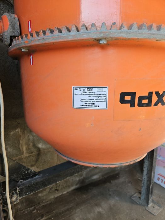 Продам бетономешалку