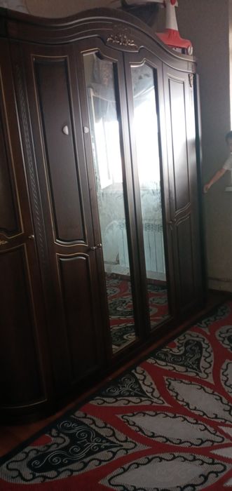 Спальный гарнитур