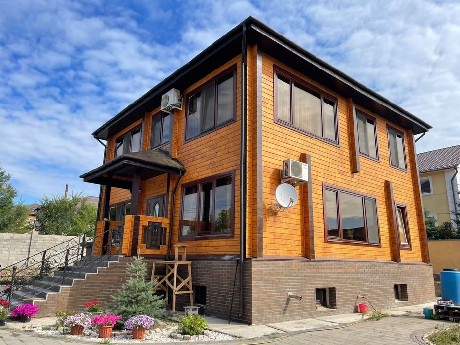 Монтаж демонтаж реставрация шлифовка покраска деревянный клееный брус