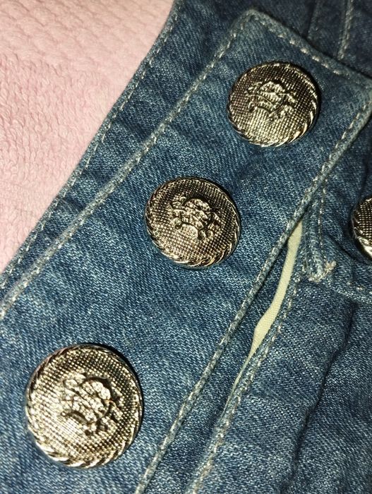 Тёмно-синие джинсы