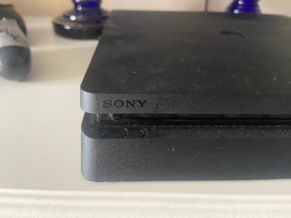 PS4 Slim 500GB / 2 джойстик / GTA 5