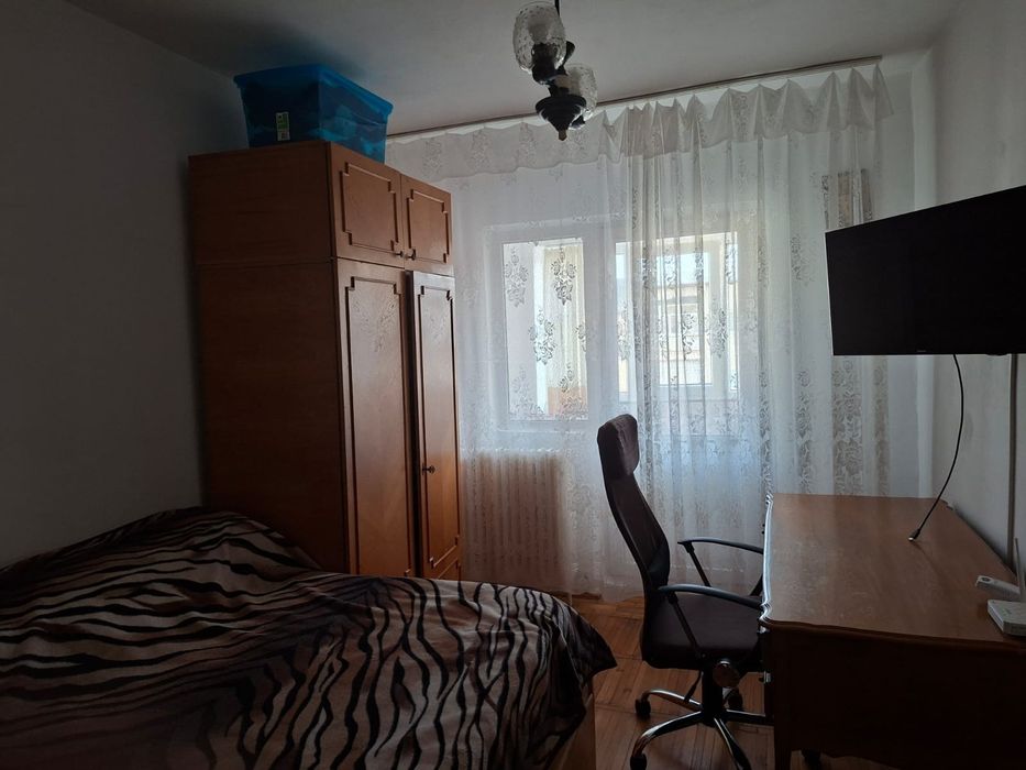 Vand apartament 2 camere