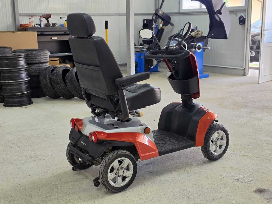 Четириколесен електрически скутер Kymco Maxer