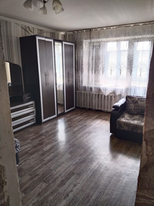 Сдам 1 комн.кв. на 8 микрорайоне.