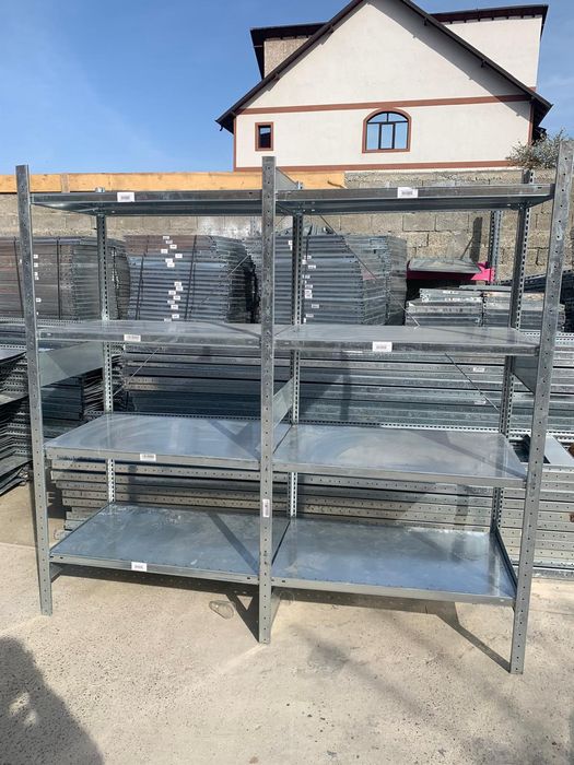 Rafturi metalice pentru depozitare manuala și arhiva