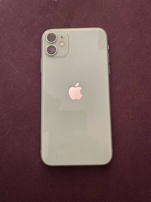 iPhone 11 Продам