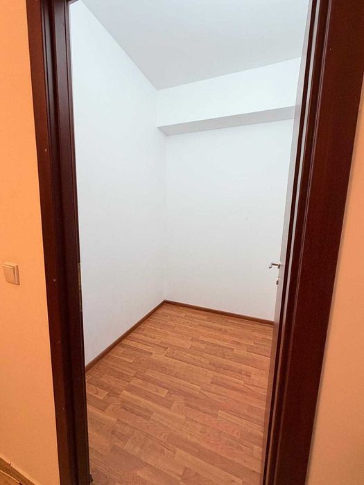 Apartam 2 cam , centrala , a.c. , spațios 66mp