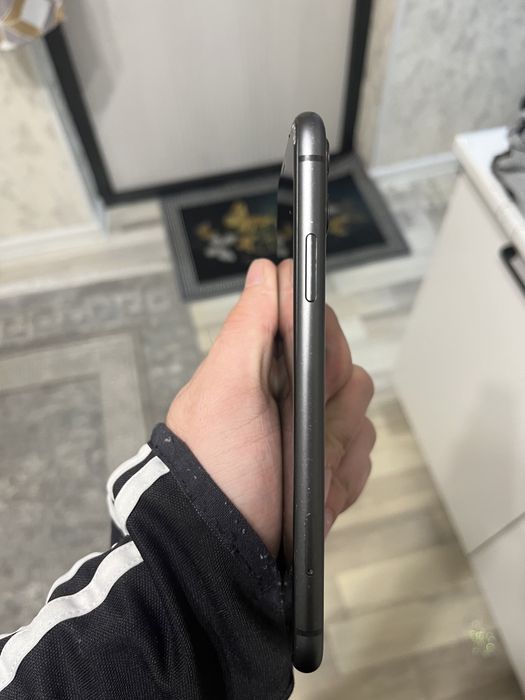 Продам Iphone 11 128гб