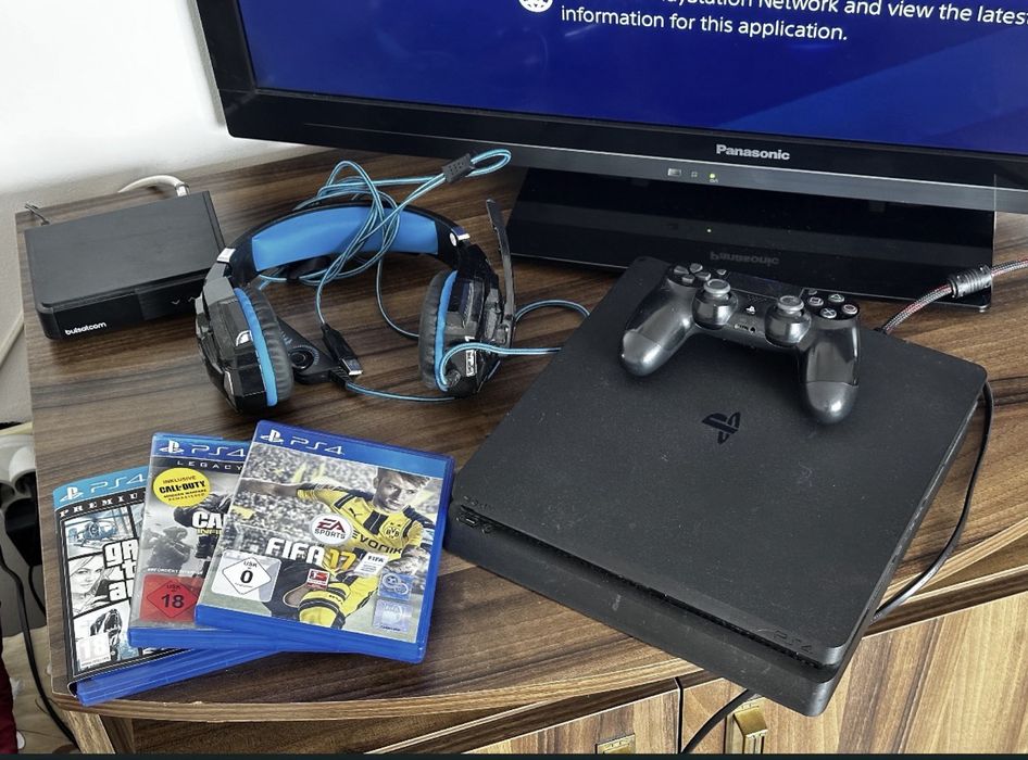 PS4 Sony PlayStation 4 Slim (500 GB)