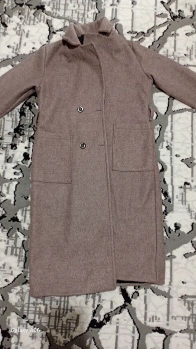 Продаётся женское пальто