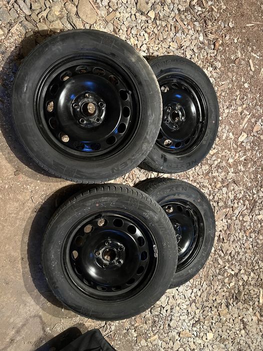 Железни джанти със зимни гуми