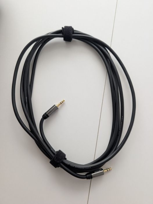 Vând pick-up automat Audio-Technica AT-LP60X in stare foarte bună