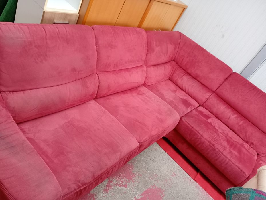 Colțar extensibil roșu