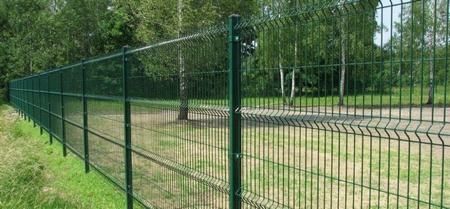 Garduri și porti din plasa bordurată