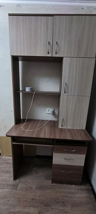 Стол письменный компьютерный