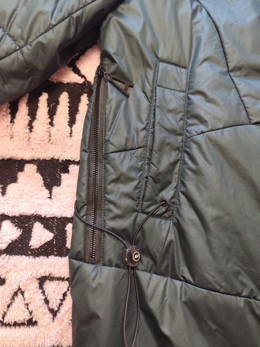 Продам куртки осень - весна