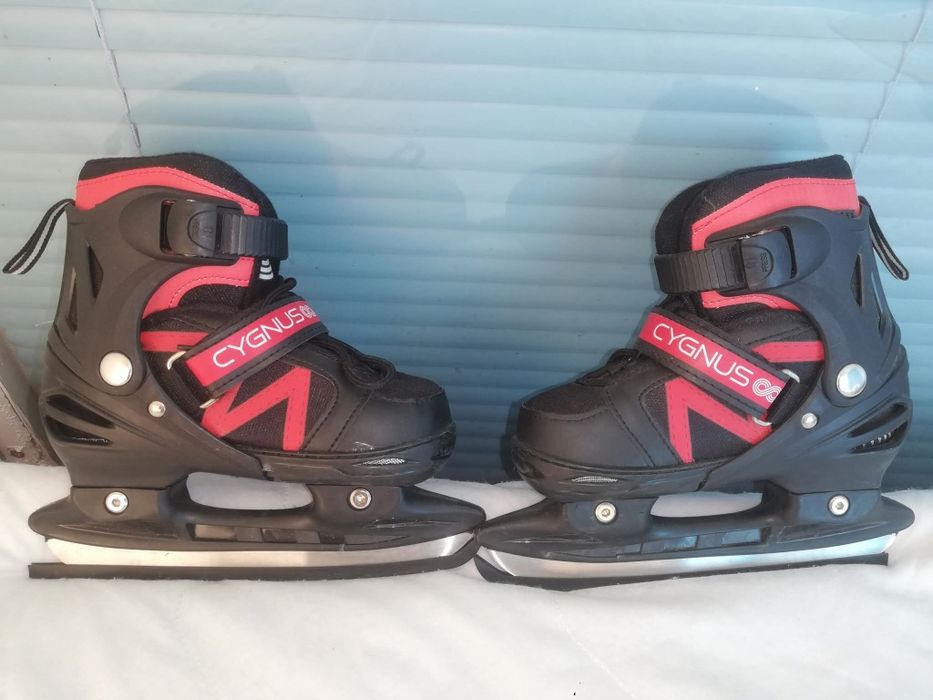 Кънки за лед регулиращи се от 31до 34номер