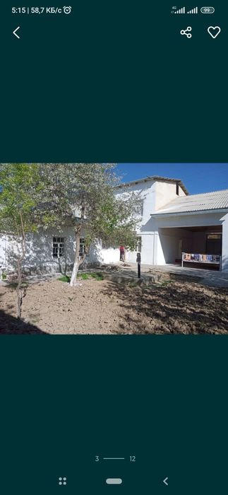 Уй сотилади (ховли) Карши шахри марказида, икки этажли. Пишган гиштдан