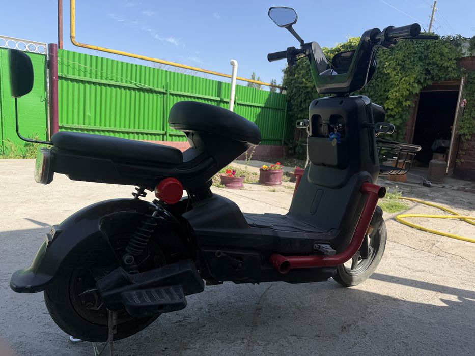 Скутер танк 800 ват