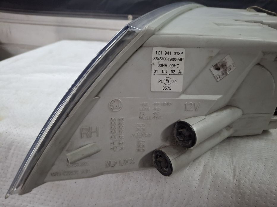 Far dreapta halogen Skoda Octavia 2