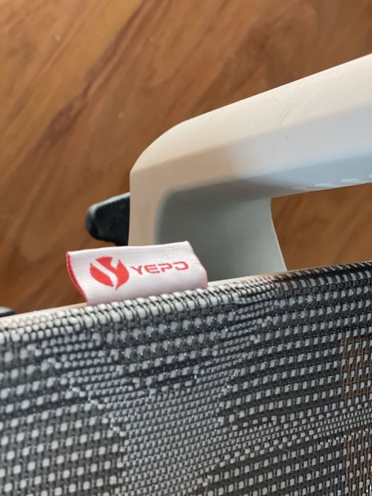 Офисное и игровое кресло Yepo
