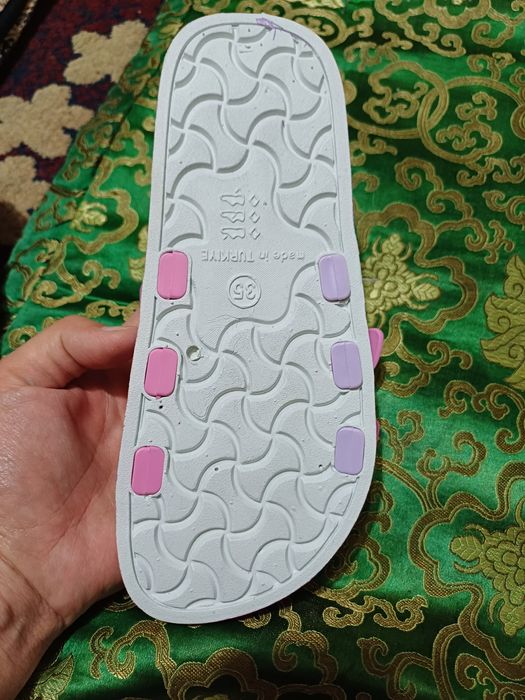 Тапочки летние.    .