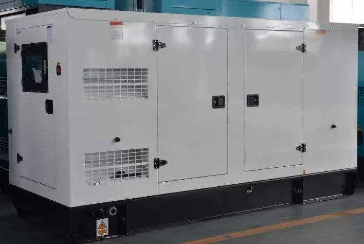 Генератор Cummins 200 kw Качественный мотор!