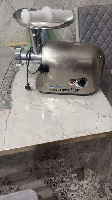 Мясорубка новая.