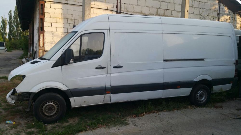 Dezmembrez Mercedes Sprinter 515 , 511 , 313 , 311 , 513, motor de 214