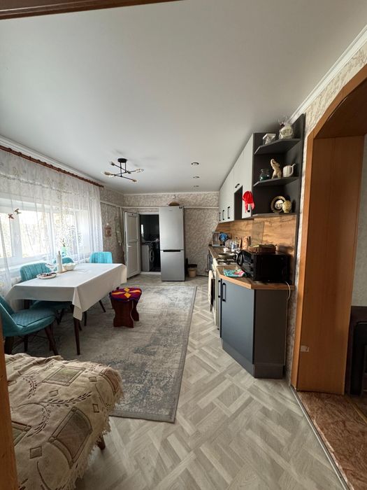 Продам квартиру,  район больницы,  сош №2