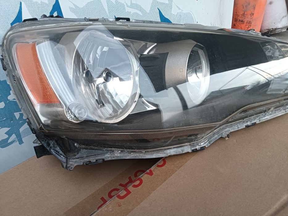 Продам фару на Лансер10