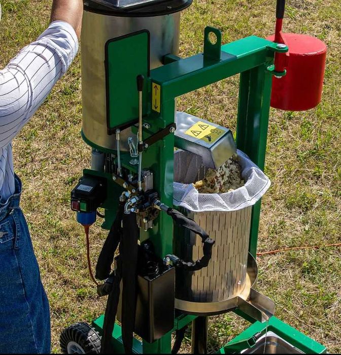 Zdrobitor cu Presa pentru suc de fructe si legume - Utilaj 2in1