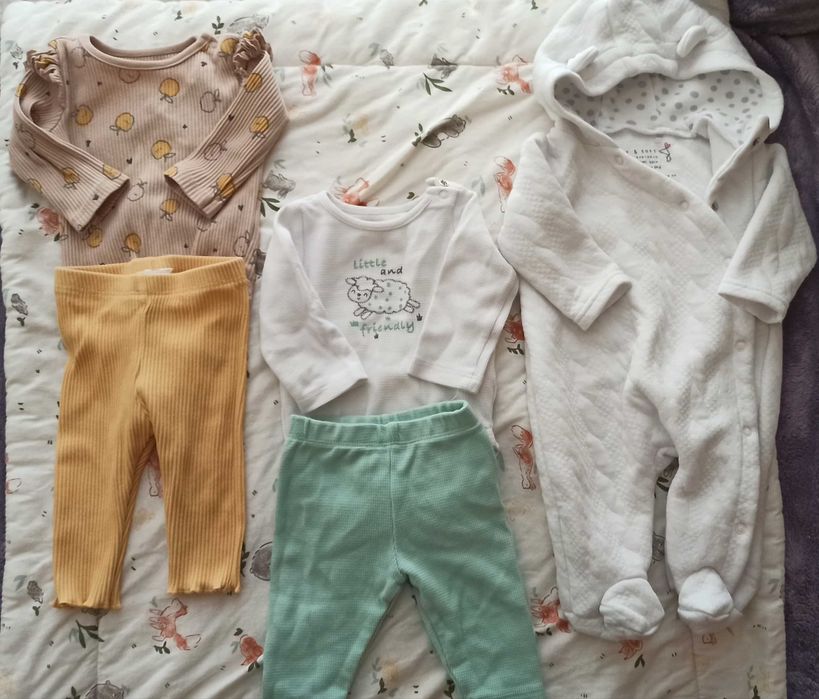 Лот дрехи за новородено момиченце 0+ месеца