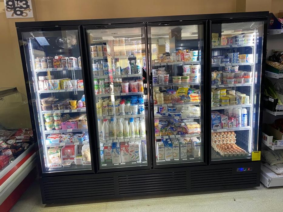 Vitrina frigorifica verticala cu 4 usi - Maxima 4DR / Refrigerare