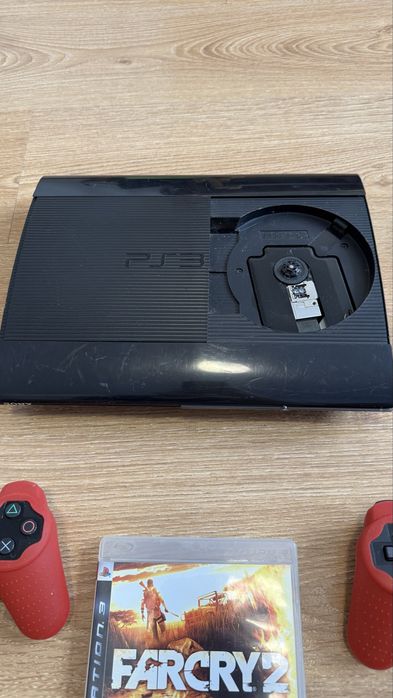 Playstation 3 (PS3) Super Slim, perfect functional! + 2 MANETE + Joc!