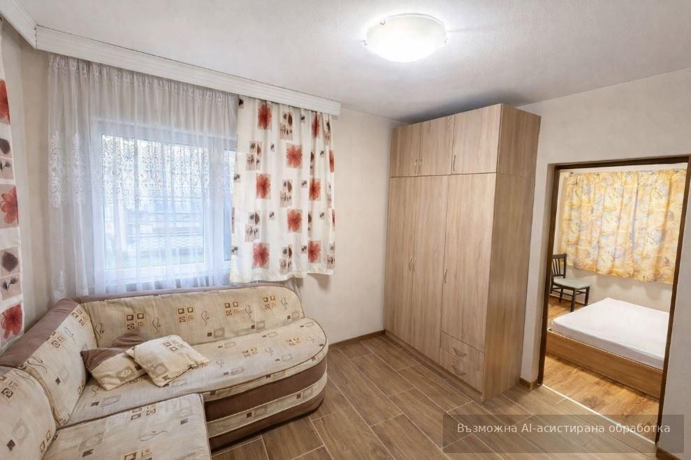 Дава се под наем Тристаен апартамент в Варна, Лятно кино Тракия - 70 кв.м за 498.27 € - Снимка #1